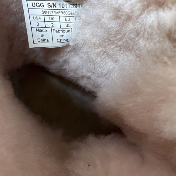 Girls UGG Boots Bailey Bow Baby Pink Suede Wool Coquette Rare Collectors Sz 3 - Picture 15 of 16